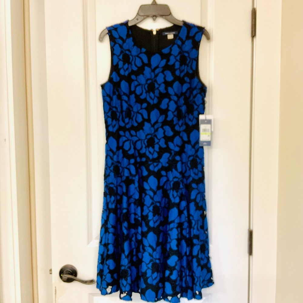 Tommy Hilfiger 🎁 Dress with Black NWT SIZE 4 Classic Retail $139